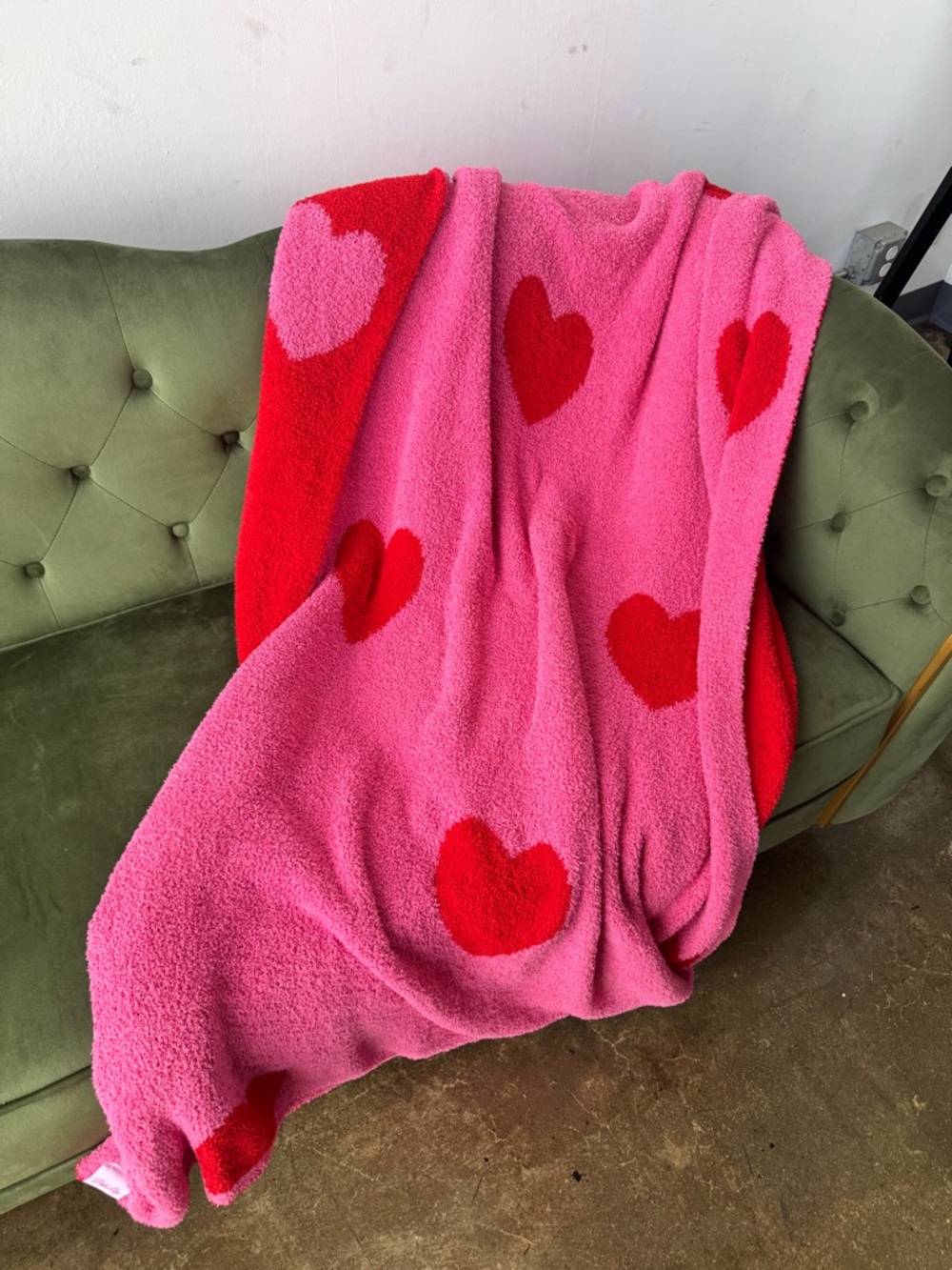 Pink Lily Ultra Soft Red & Pink Throw